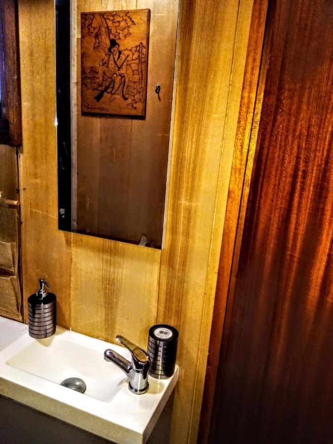 Two Rooms Rustic House - Self Check-In Bukarest Eksteriør billede